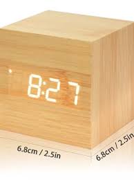 RELOJ DE MADERA LED